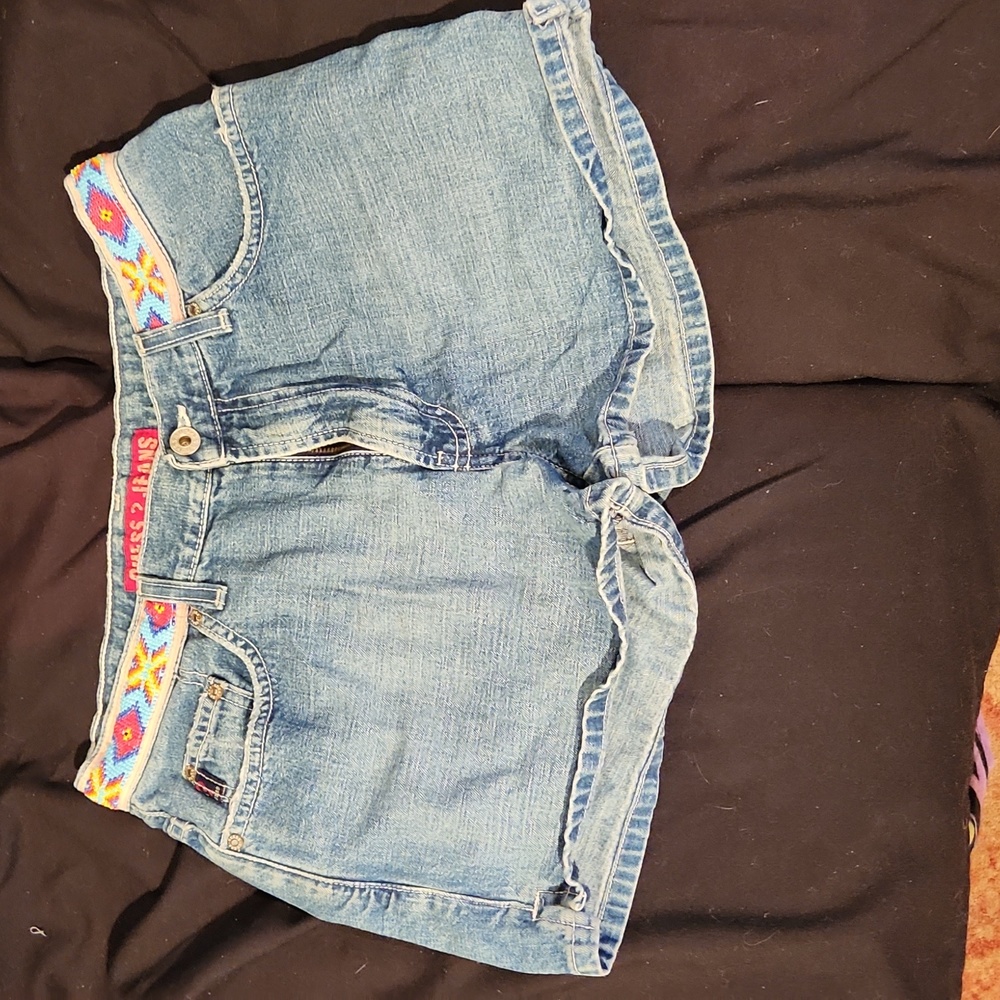 Guess Vintage Built in Beaded Belt Shorts Size 29